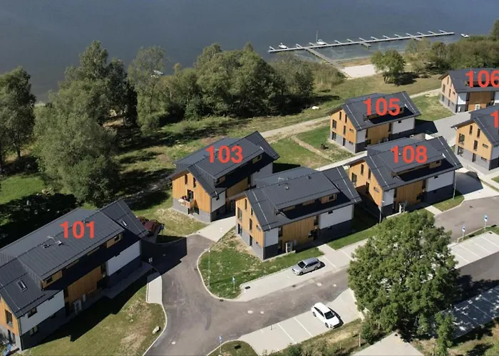 Male Lipno 1053 * Černá v Pošumaví